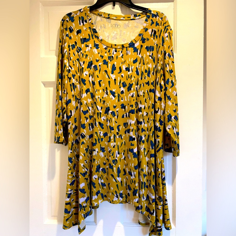 Woman’s tunic top by LOGO.. size XL.